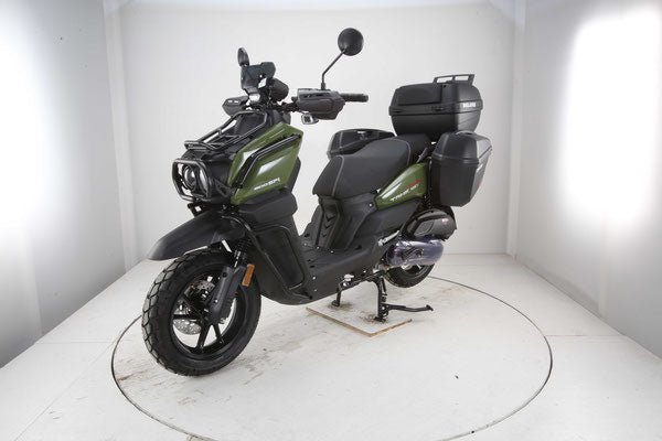 image_21_b4820bd5-e1e8-4d33-a2a6-a82dbe58cdb1.jpg Tank 200 EFI DLX Scooter