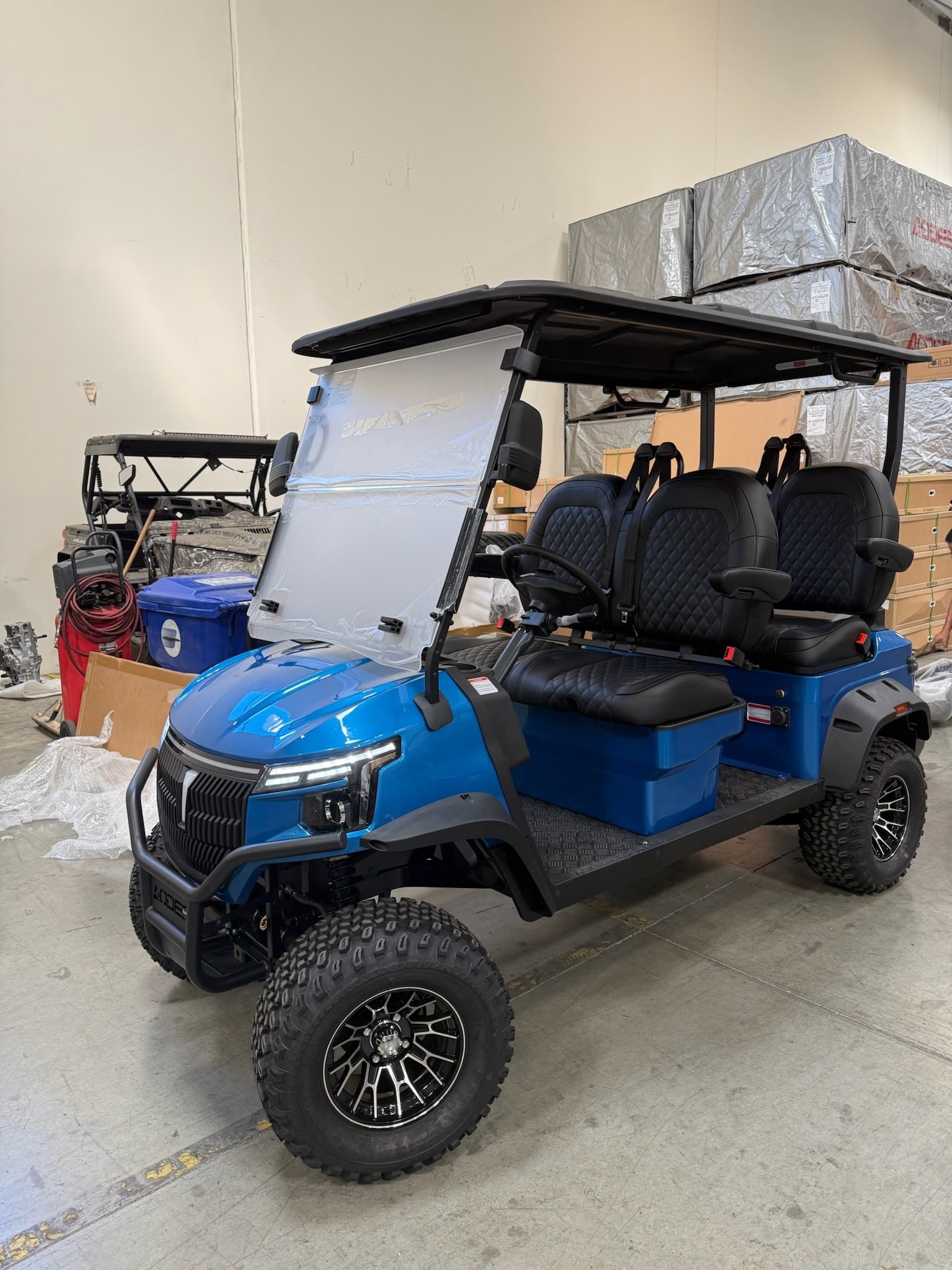 rn-image_picker_lib_temp_e0327113-ba50-402f-b57d-3bd476d41f74.jpg Aodes 4 Seat Forward Facing Golf Cart
